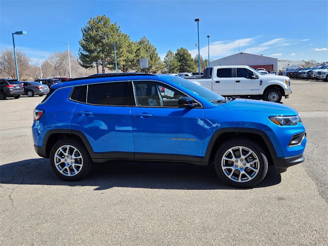 2024 Jeep Compass Latitude Lux