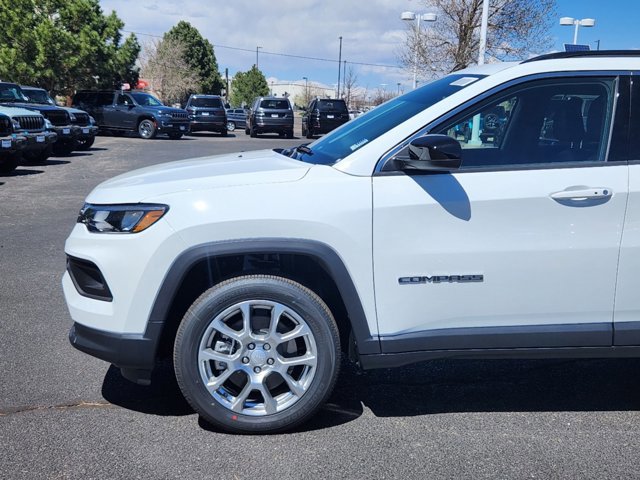 2024 Jeep Compass Latitude Lux