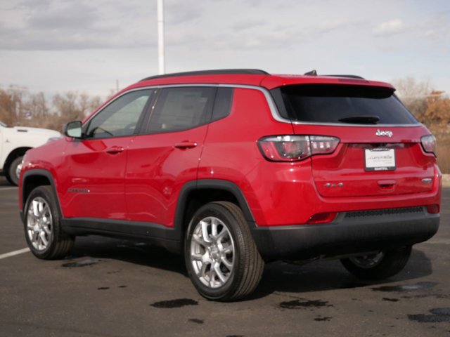 2024 Jeep Compass Latitude Lux