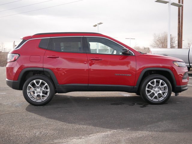 2024 Jeep Compass Latitude Lux