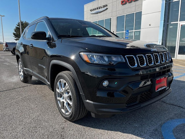 2024 Jeep Compass Latitude Lux