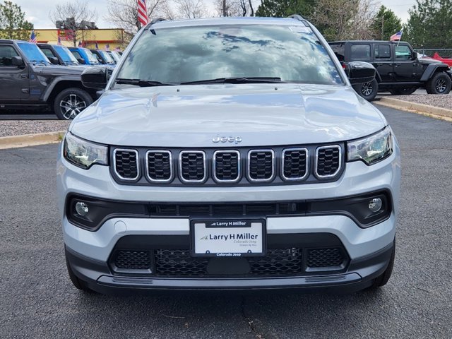 2024 Jeep Compass Latitude Lux