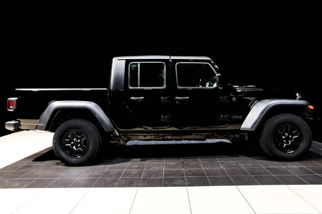 2024 Jeep Gladiator Sport