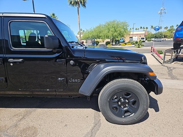 2024 Jeep Gladiator Sport