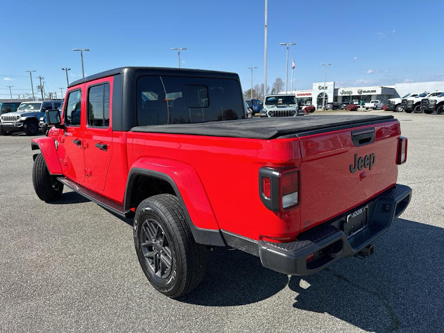 2024 Jeep Gladiator Sport S 4x4 crew cab