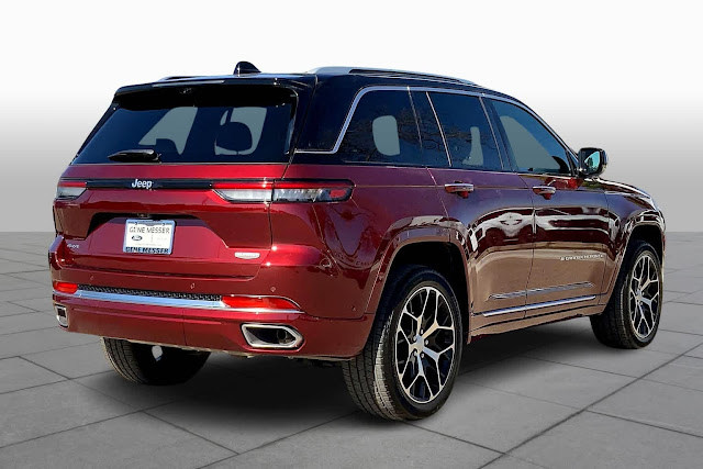 2023 Jeep Grand Cherokee Summit Reserve