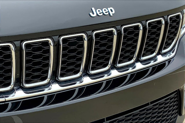 2022 Jeep Grand Cherokee 4xe BASE