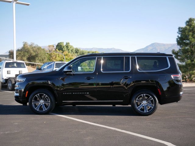 2023 Jeep Grand Wagoneer BASE