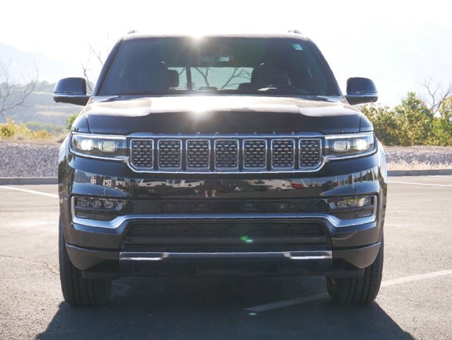 2023 Jeep Grand Wagoneer BASE