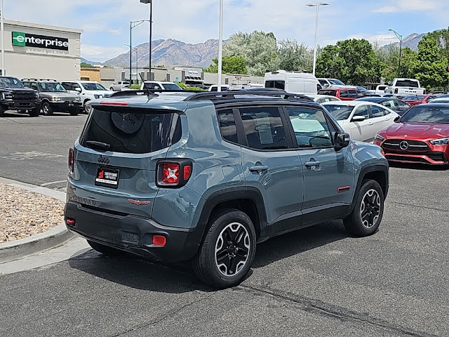 2016 Jeep Renegade Trailhawk