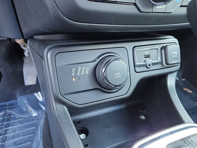 2018 Jeep Renegade Limited AWD w/ Nav, Advanced Tech Pkg. &amp;amp;