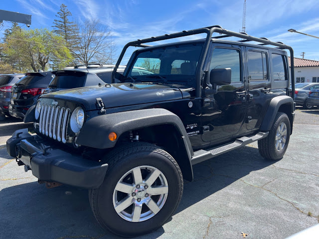2017 Jeep Wrangler Unlimited 4WD 4dr Smoky Mountain *Ltd Avail*