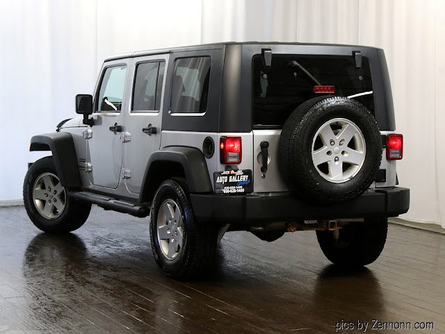 2010 Jeep Wrangler Unlimited 4WD 4dr Sport