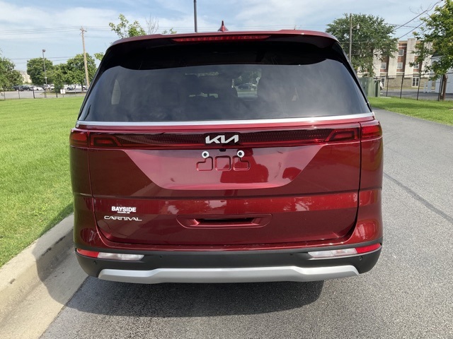 2024 Kia Carnival LX