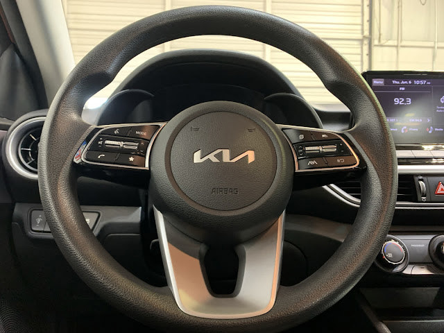 2022 Kia FORTE LXS