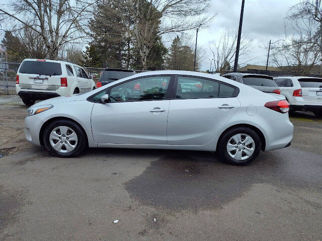 2018 Kia Forte LX 4dr Sedan 6A