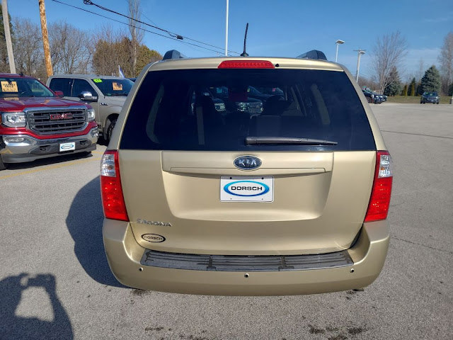 2010 Kia Sedona LX