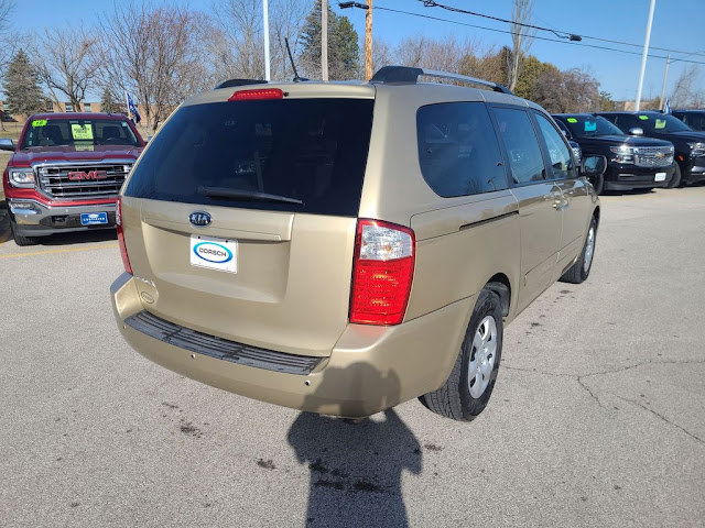 2010 Kia Sedona LX