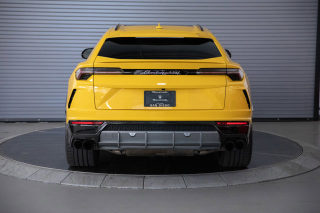 2019 Lamborghini Urus Base