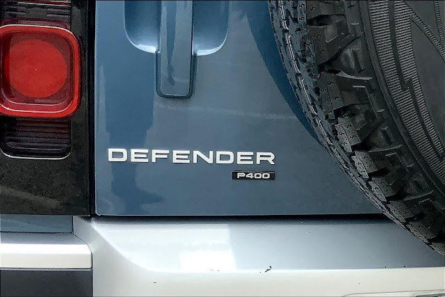2022 Land Rover Defender SE