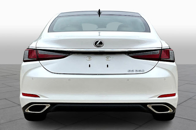 2024 Lexus ES Luxury
