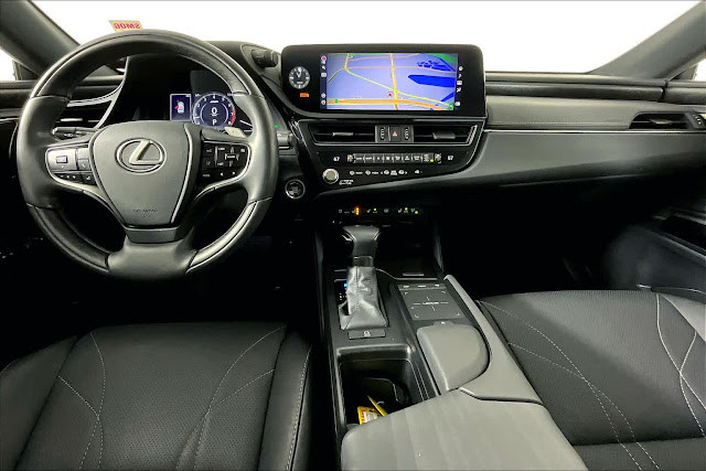 2022 Lexus ES Luxury