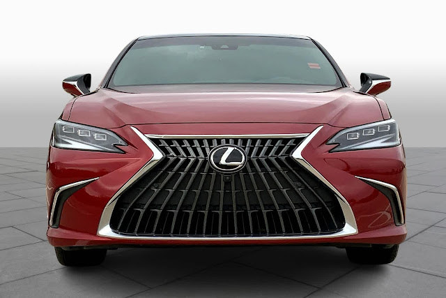 2022 Lexus ES Ultra Luxury