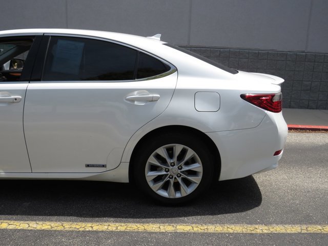 2013 Lexus ES 300h Hybrid