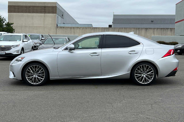 2016 Lexus IS 200t Base