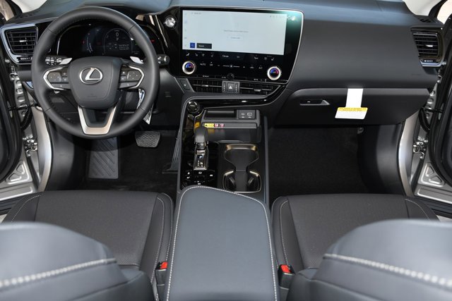 2025 Lexus NX 350h Premium