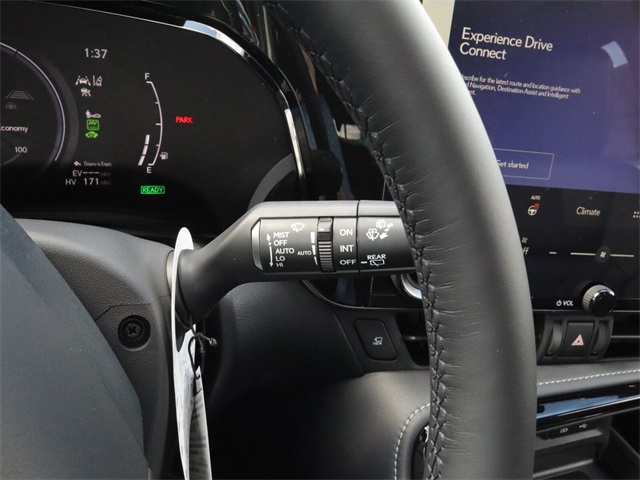 2024 Lexus NX 450h+ Luxury