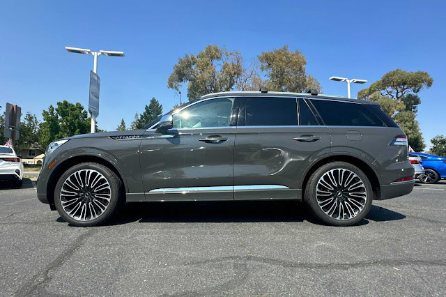 2020 Lincoln Aviator Black Label