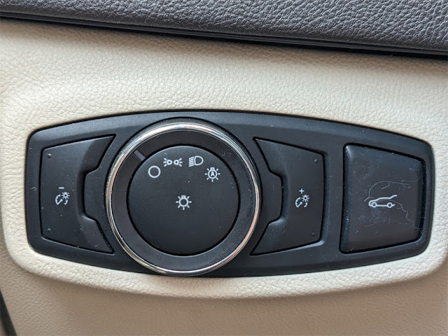 2015 Lincoln MKC Base