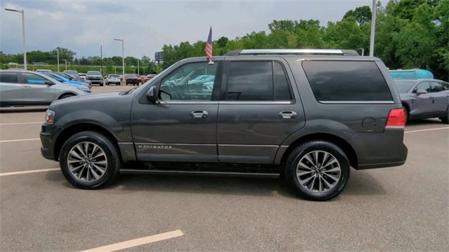 2016 Lincoln Navigator Select