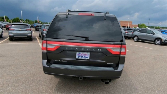 2016 Lincoln Navigator Select