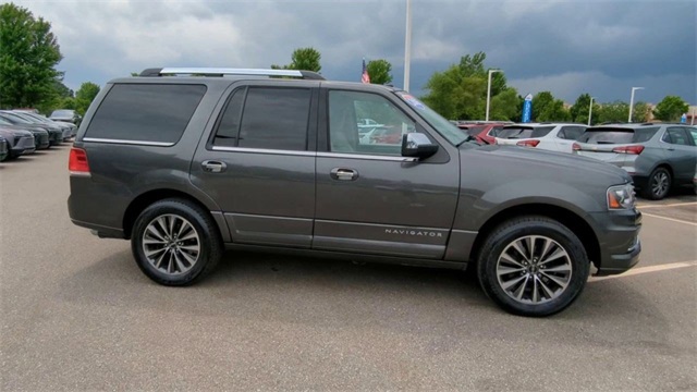 2016 Lincoln Navigator Select