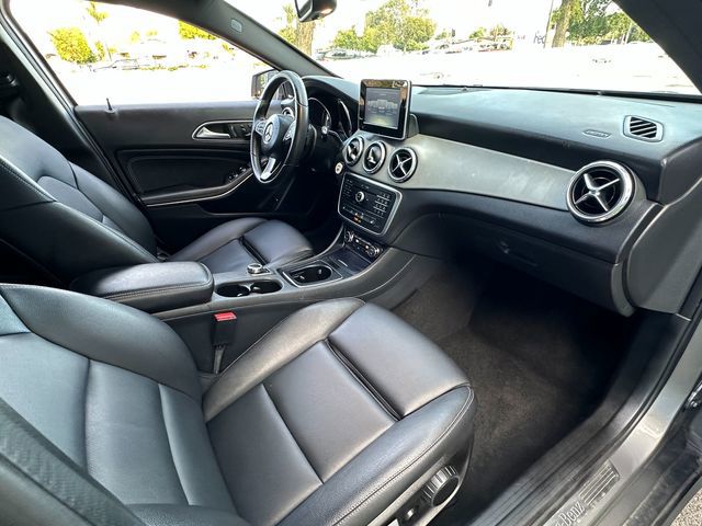 2016 Mercedes Benz GLA 250 SPORT