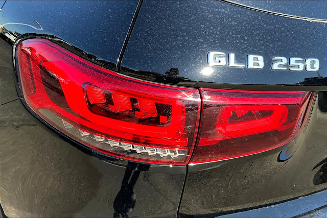 2021 Mercedes Benz GLB GLB 250