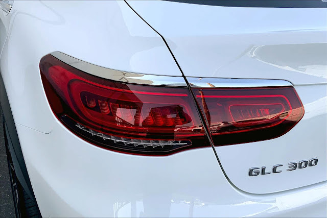 2023 Mercedes Benz GLC GLC 300