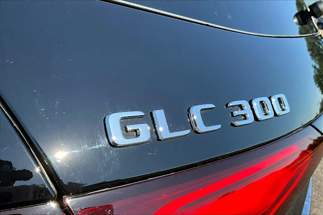 2024 Mercedes Benz GLC GLC 300