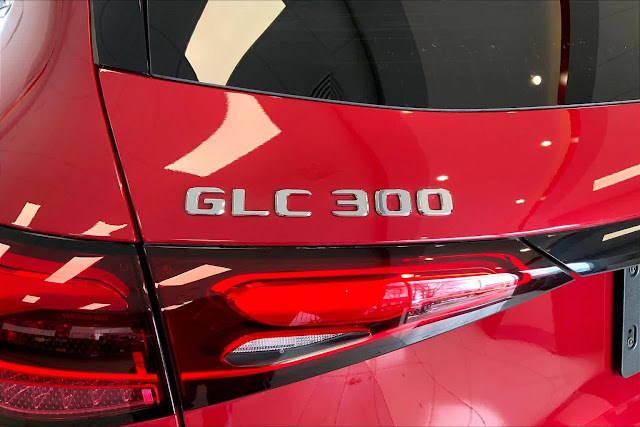 2024 Mercedes Benz GLC GLC 300