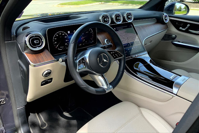 2023 Mercedes Benz GLC GLC 300