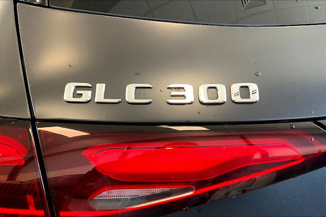 2024 Mercedes Benz GLC GLC 300