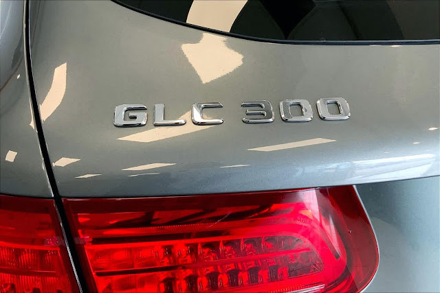 2018 Mercedes Benz GLC GLC 300