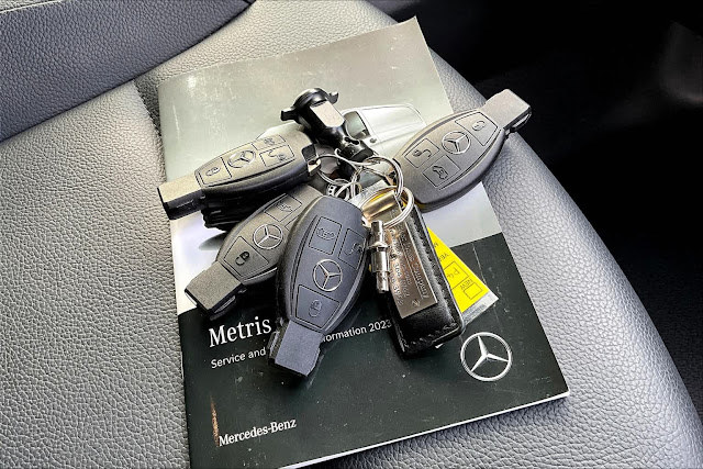 2023 Mercedes Benz Metris Base