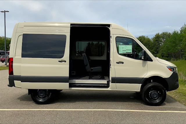 2024 Mercedes Benz Sprinter Base