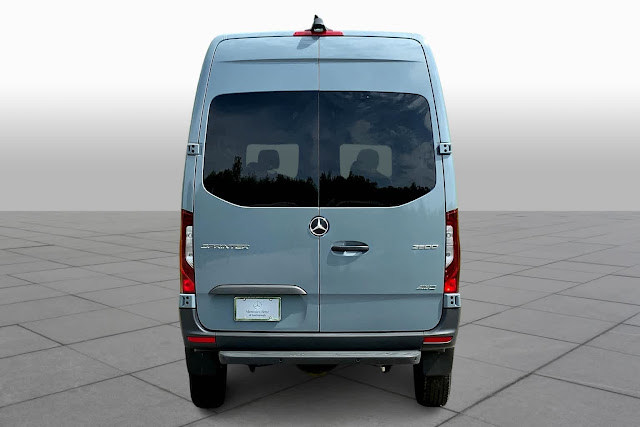 2024 Mercedes Benz Sprinter Base