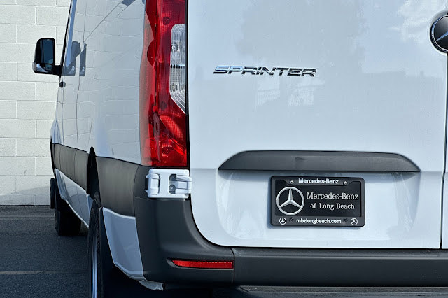2024 Mercedes Benz Sprinter 3500 Cargo 170 WB