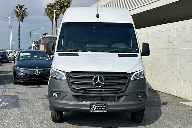 2024 Mercedes Benz SPRINTER 3500 Cargo 170 WB