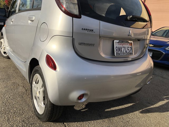 2012 Mitsubishi i-MiEV SE